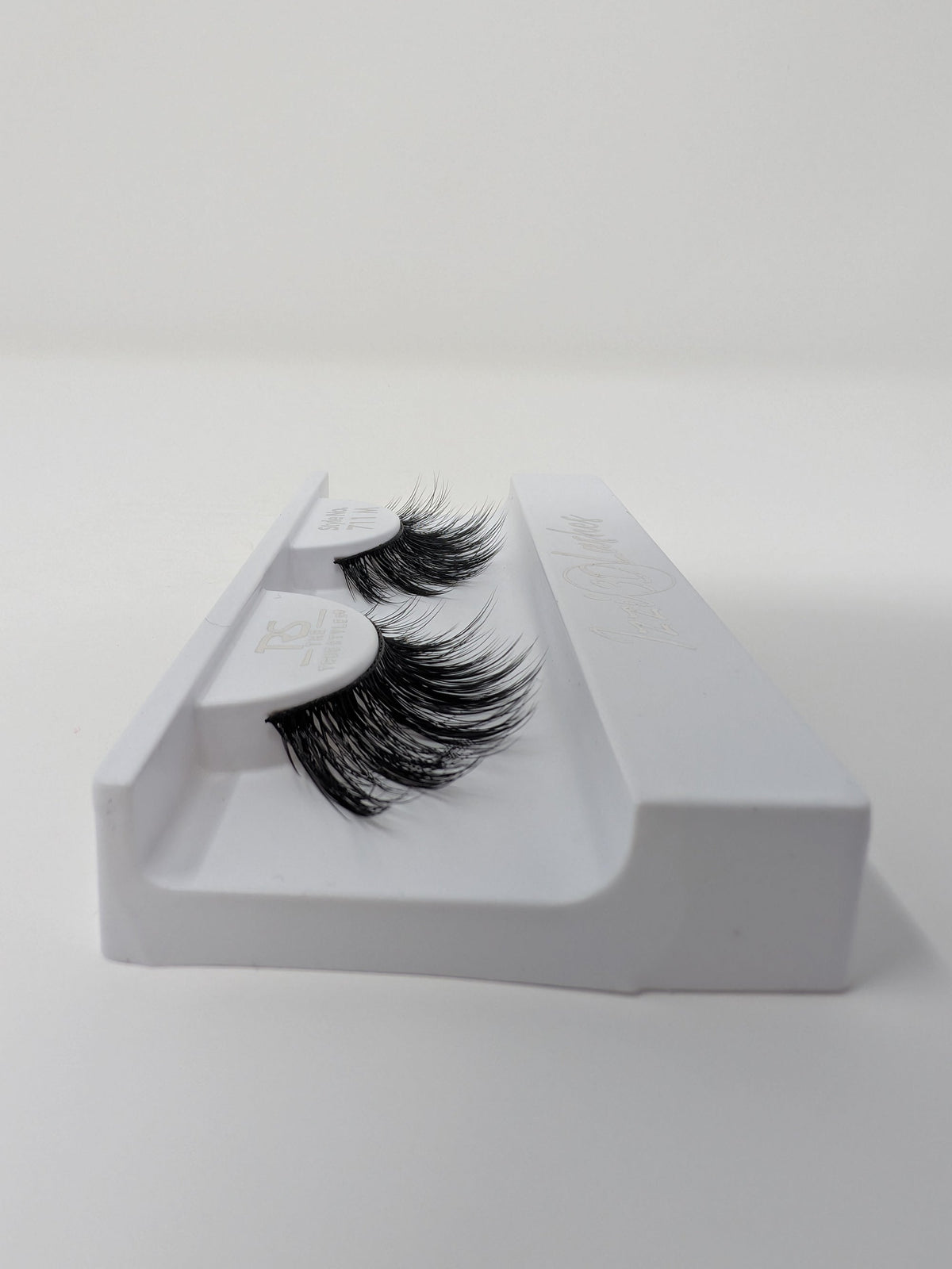 TRS Izzi 3D Luxury Lashes - 711M