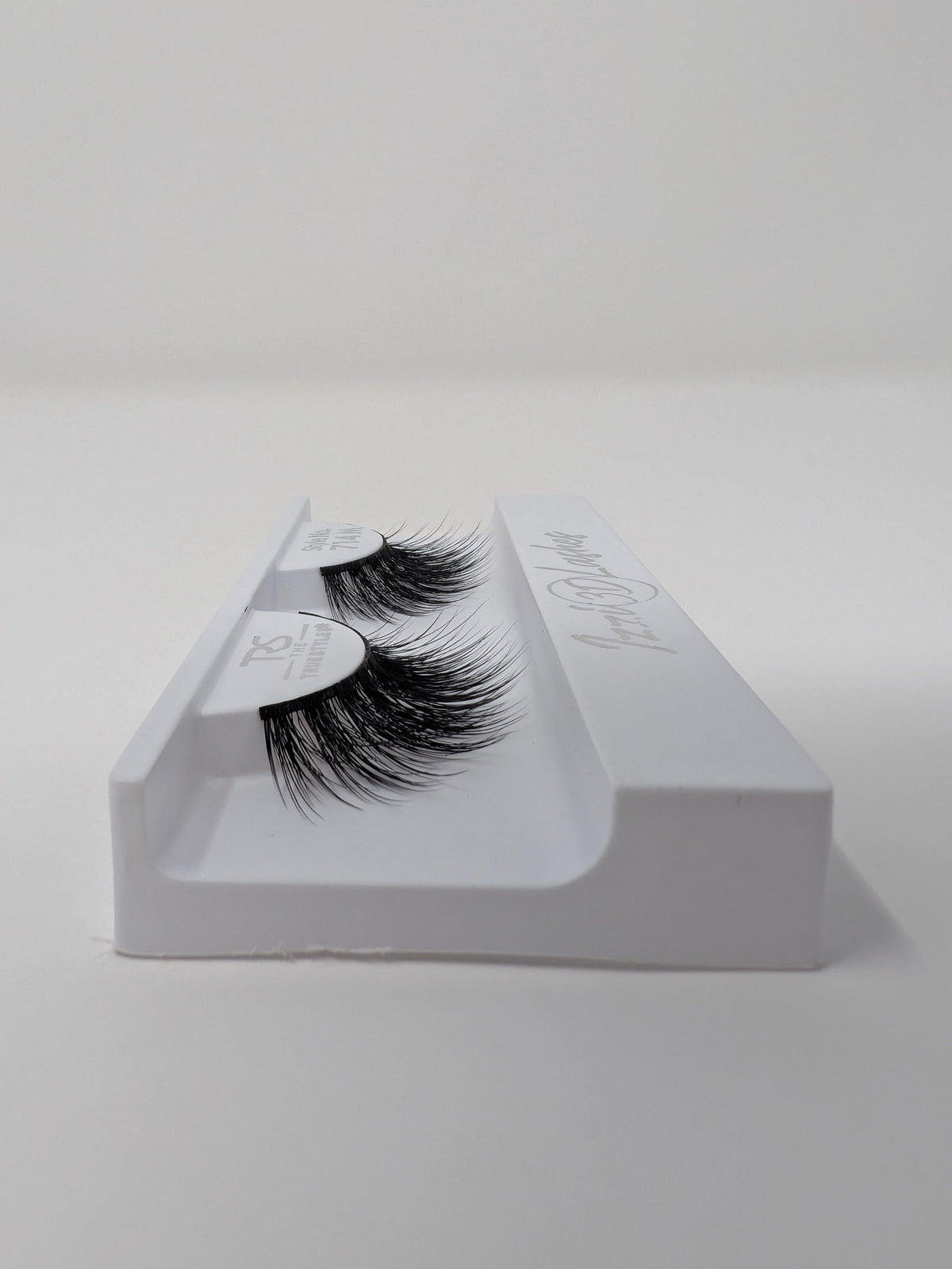TRS Izzi 3D Luxury Lashes - 714M